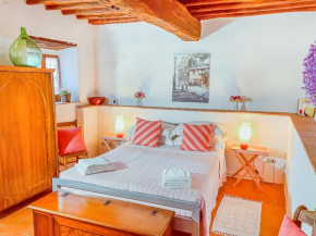 Charming Tuscan Suite with Pool 2 to 5 persons Lamole Greve in Chianti, Greve In Chianti